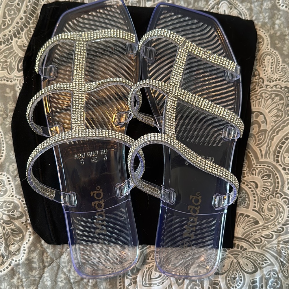 Mudd Sandals•Rhinestones